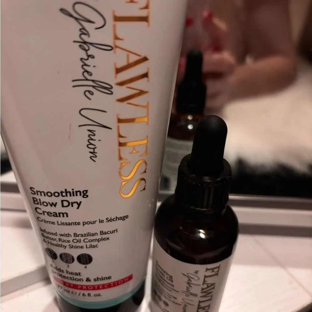 Flawless by Gabrielle Union Smoothing Blow Dry Cream - White